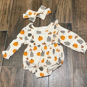 Pumpkin Print Baby Romper With Headband - NIB - 3/6 Month